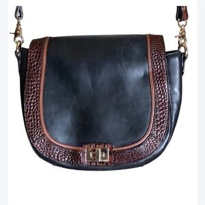 Brahmin Sunny Crossbody saddlebag handbag Black and brown leather